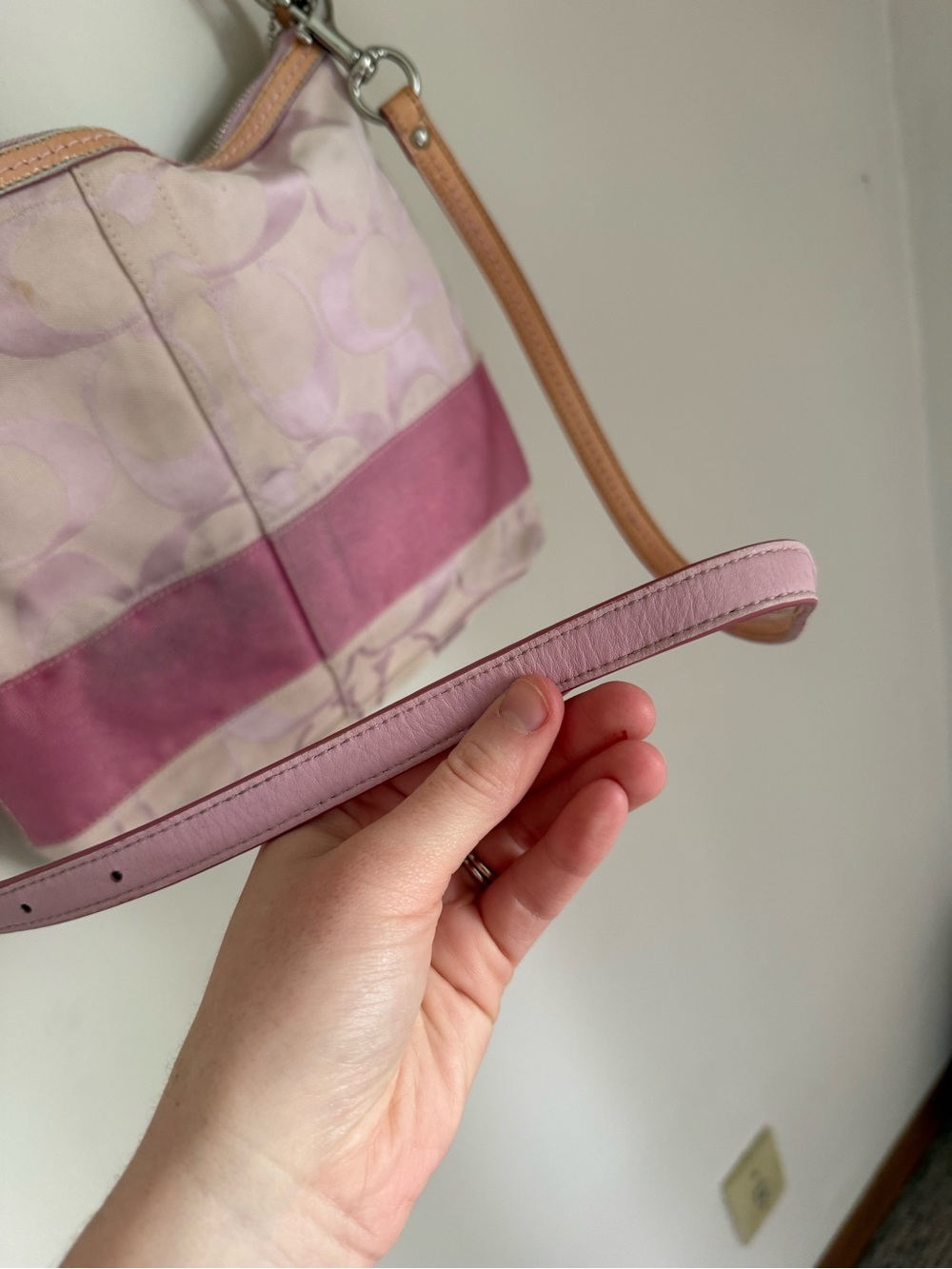 Coach Pink Signature Jacquard Canvas Leather Zip Shoulder Bag - Picture 3 of 9